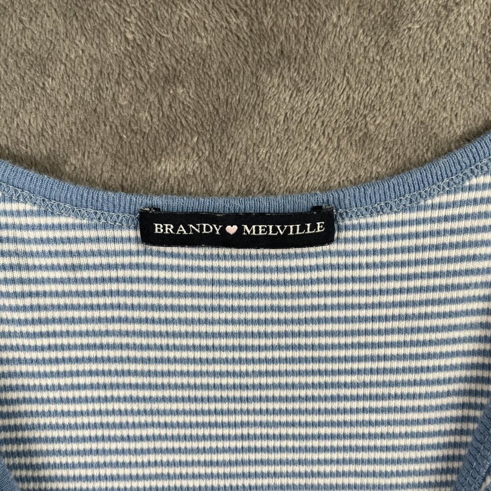Brandy Melville Cropped Cami Tank Women’s XS-S Blue White Striped Knit Top - Picture 5 of 8